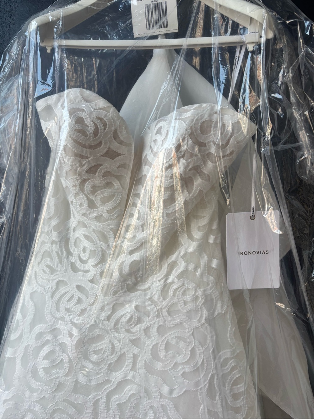 Pronovias Louelle Strapless Floral Lace Wedding Gown – NWT - Picture 5 of 8